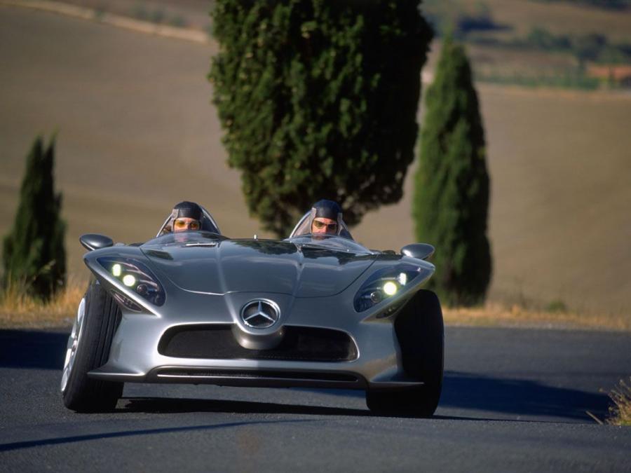  Mercedes-Benz F400 Carving Concept 2001 года  (фото 19 из 21)